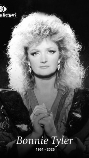 Adiós a la voz más inconfundible del rock 🎙️💔

Hoy el mundo de la música se despide de la legendaria Bonnie Tyler, quien falleció a sus 75 años. Con su característica voz rasposa, potente y llena de emoción, definió el sonido de toda una época y dejó una marca que será imposible de borrar.

Su legado vivirá para siempre a través de los himnos que nos regaló:

"Total Eclipse of the Heart": La balada épica que conquistó las listas globales y se convirtió en un clásico inmortal.
"Holding Out for a Hero": Una explosión de energía que sigue siendo el himno de rebeldía de más de una generación.
"It's a Heartache": El gran éxito de los 70 que nos hizo enamorarnos de su estilo único.

Bonnie fue mucho más que una cantante; fue un ícono que demostró que la pasión y la autenticidad trascienden el tiempo. Su música seguirá haciendo vibrar corazones y llenando pistas por siempre. Descansa en paz, heroína. ✨

#BonnieTyler #TotalEclipseOfTheHeart #HoldingOutForAHero #LeyendaMusical #IconoDelRock