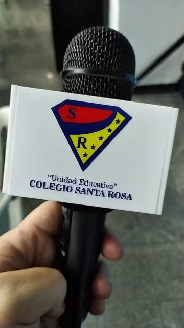 Elegancia con propósito: Bio Moda Santa Rosa 2026 ✨🌿

La creatividad y la sostenibilidad se apoderaron de la pasarela en el CC Cristal @centrocomercialcristal Fuimos testigos de cómo el talento joven transforma materiales reciclados en piezas de diseño auténtico, demostrando que el futuro de la moda es consciente y emprendedor.

Capturamos cada detalle de esta cuarta edición, donde la formación ambiental y el arte se fusionaron en un despliegue de ingenio inolvidable del @uecolegiosantarosa ✨

📸 Desliza para ver un adelanto y disfruta de la cobertura completa en nuestra galería exclusiva:

👉 WWW.LALOCURA.COM

📌🎤 @carlosventa_
📸 @kdielingen
📽️ @lisandrohenriquezvzla
📝 @rodvegalodice
Para @lalocuracom / @madeinvenezuelaag
#BioModa2026 #EcoFashion #Valencia #Sostenibilidad #LaLocuraNetwork