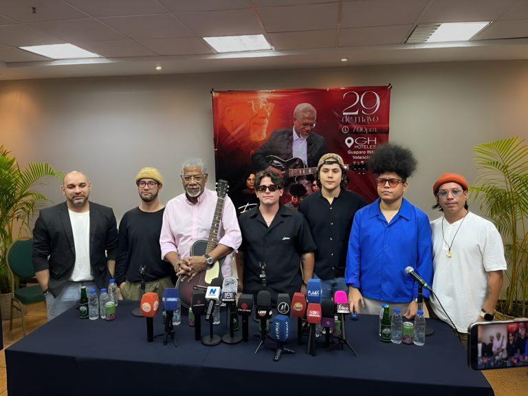 Frank Quintero se presenta en Valencia con “Conexión en Vivo” junto a Los Perita. (+ VIDEO)